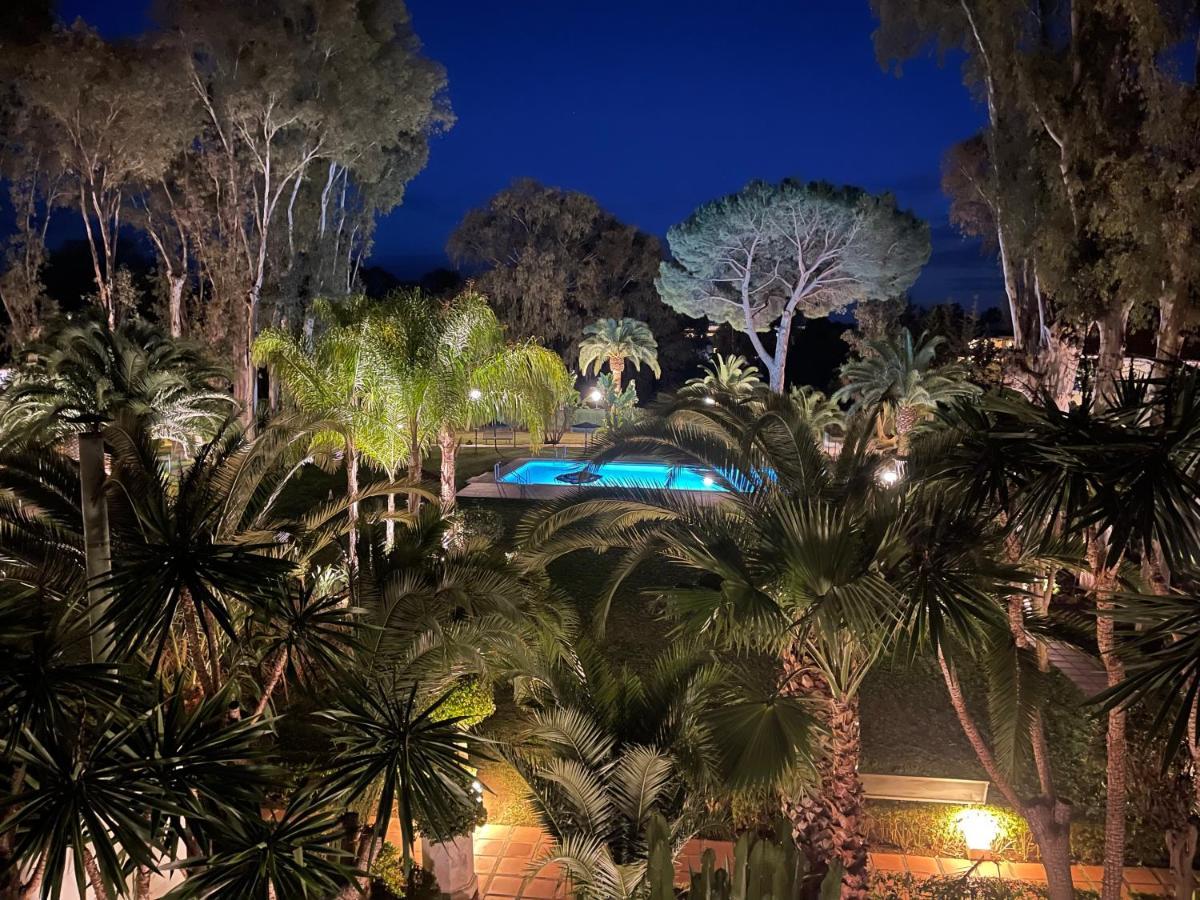 Puerto Banus Pol Suite Y Hada Suite Μαρμπέλλα Εξωτερικό φωτογραφία