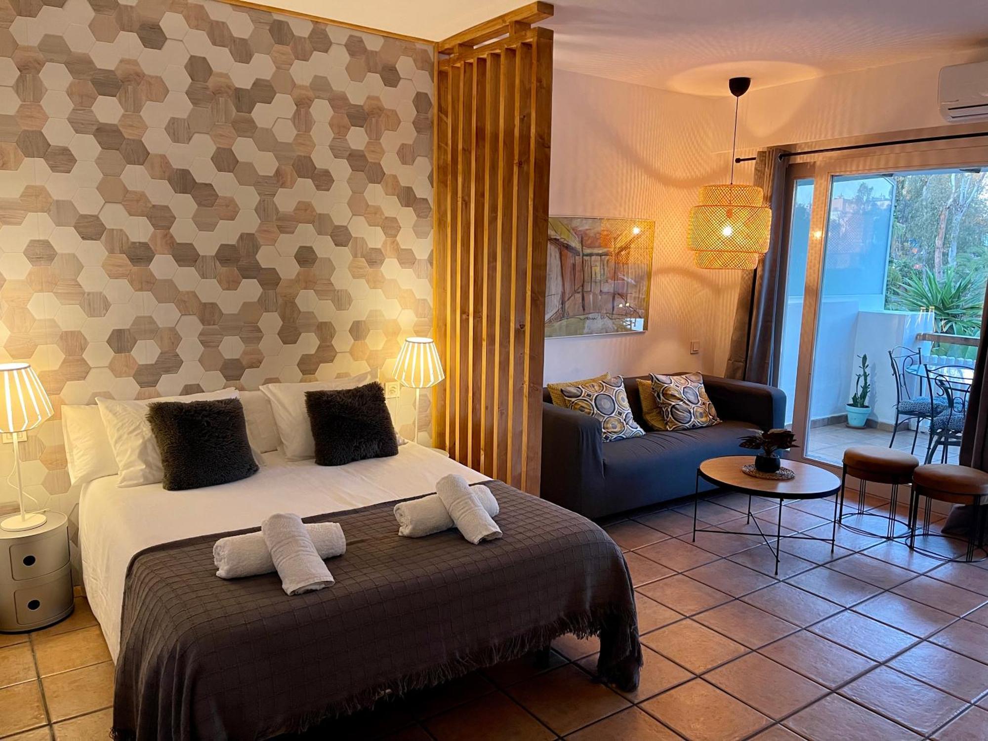 Puerto Banus Pol Suite Y Hada Suite Μαρμπέλλα Εξωτερικό φωτογραφία