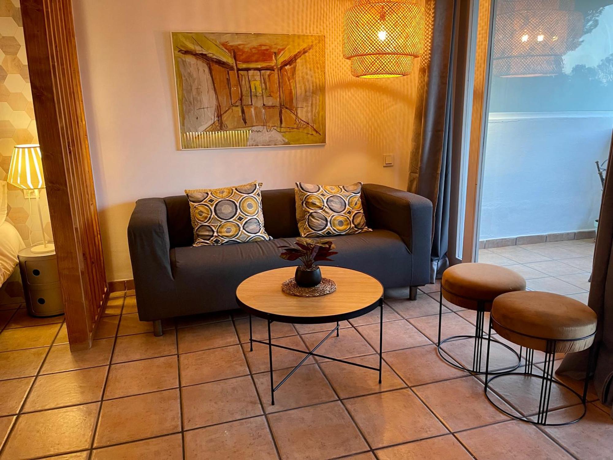 Puerto Banus Pol Suite Y Hada Suite Μαρμπέλλα Εξωτερικό φωτογραφία