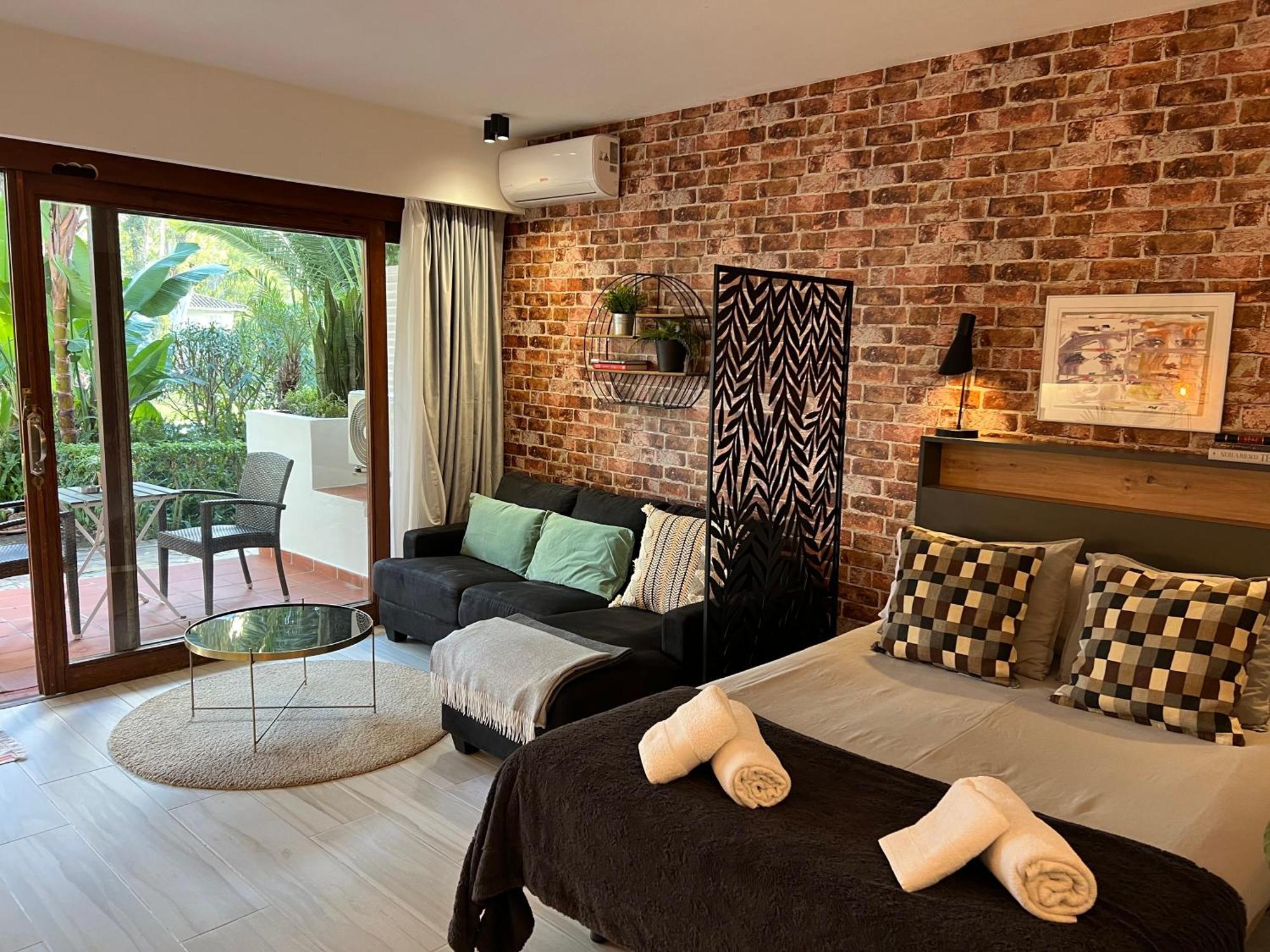 Puerto Banus Pol Suite Y Hada Suite Μαρμπέλλα Εξωτερικό φωτογραφία